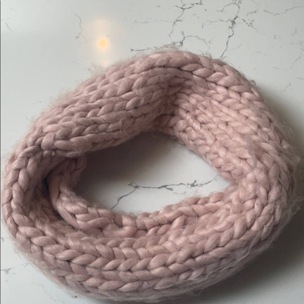 Chunky neck infinity scarf